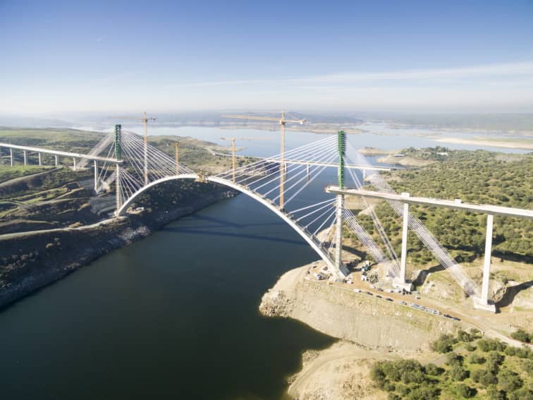Tajo Railway Bridge
